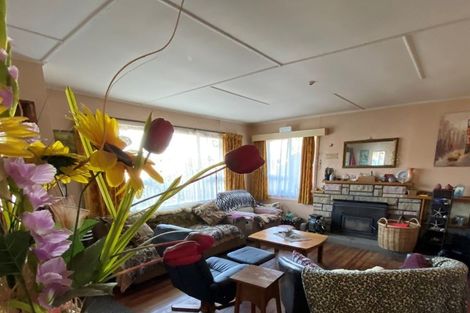 Photo of property in 23 Paritutu Road, Spotswood, New Plymouth, 4310