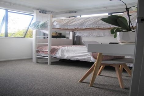 Photo of property in 16 Bridle Way, Omokoroa, 3114