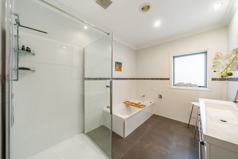 Photo of property in 19 Flotilla Place, Whitby, Porirua, 5024