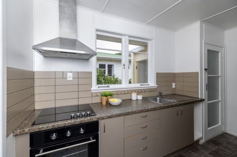 Photo of property in 17 Riwai Street, Paraparaumu, 5032