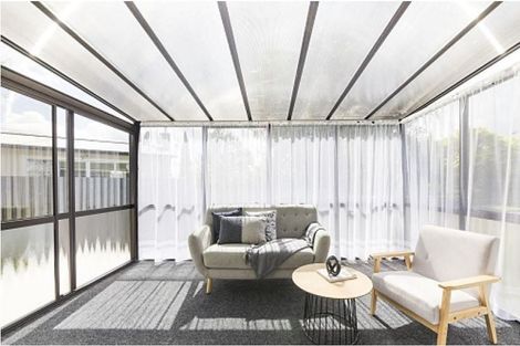 Photo of property in 10 Catlins Crescent, Milson, Palmerston North, 4414