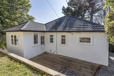 Photo of property in 36 Homewood Avenue, Karori, Wellington, 6012