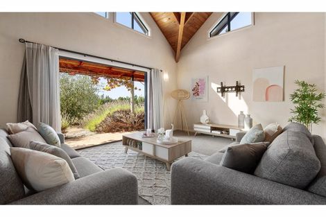 Photo of property in 154 Hillview Road, Alexandra, 9391