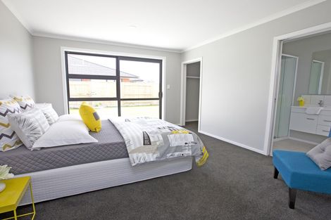 Photo of property in 6 Levi Place, Kelvin Grove, Palmerston North, 4414