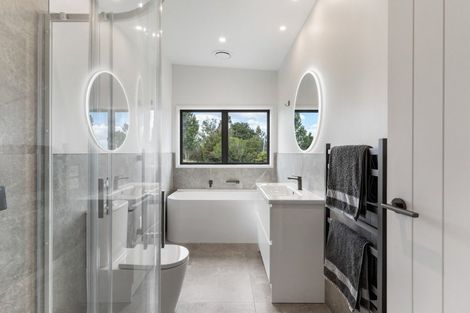 Photo of property in 3 Rewarewa Rise, Whangamata, 3691