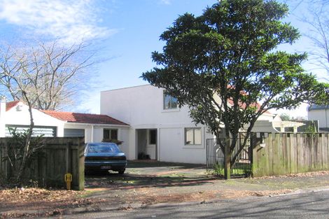 Photo of property in 1 Banbury Crescent, Fairfield, Hamilton, 3214