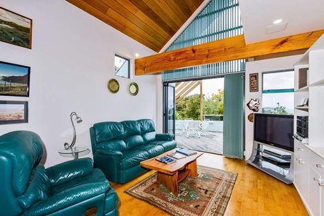 Photo of property in 4 Graceview Way, West Harbour, Auckland, 0618