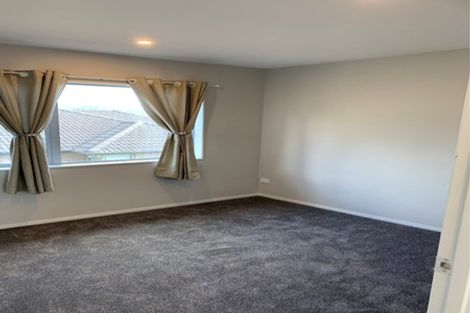 Photo of property in 16 Springhill Lane, Sunnyvale, Auckland, 0612