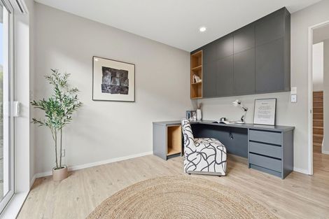 Photo of property in 17a Lake Pupuke Drive, Takapuna, Auckland, 0622