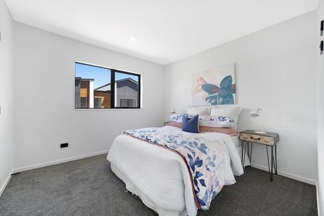 Photo of property in 2/26 Dale Crescent, Pakuranga, Auckland, 2010