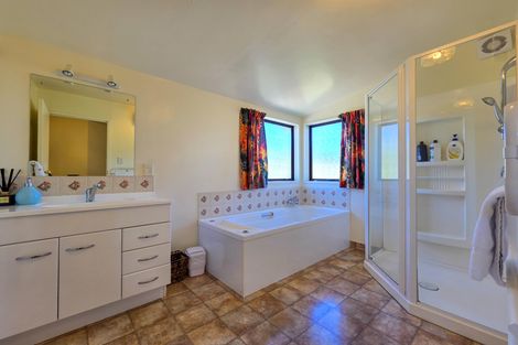 Photo of property in 1 Burnett Place, Lake Tekapo, 7999