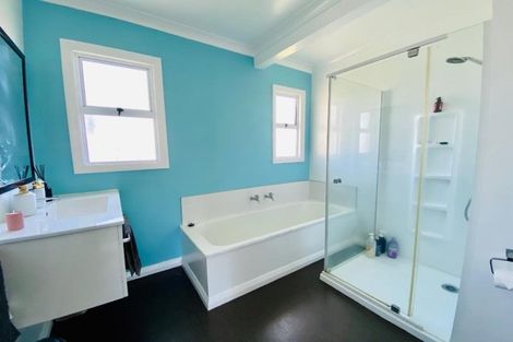 Photo of property in 88 South Road, Blagdon, New Plymouth, 4310