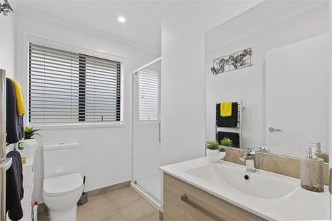 Photo of property in 9 Manatu Close, Whangamata, 3691