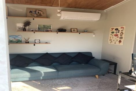 Photo of property in 45 Takahe Road, Titirangi, Auckland, 0604