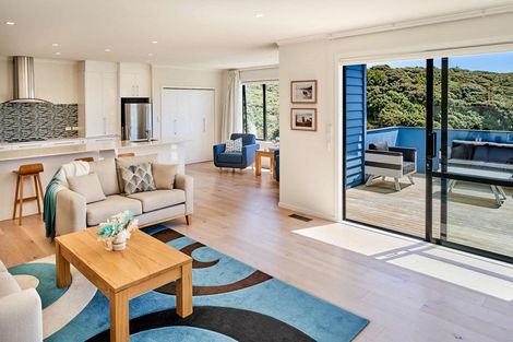 Photo of property in 102 Navigation Drive, Whitby, Porirua, 5024