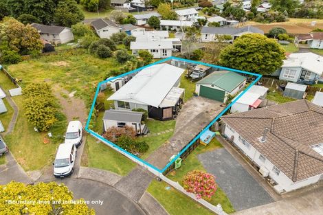 Photo of property in 8 Citril Place, Red Hill, Papakura, 2110