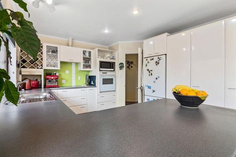 Photo of property in 35 Masefield Street, Stoke, Nelson, 7011