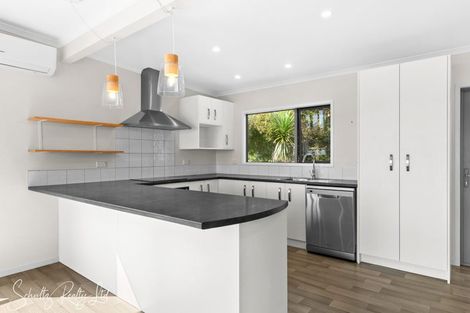 Photo of property in 5 Lancewood Lane, Pahi, Paparoa, 0571