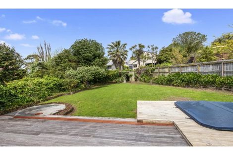 Photo of property in 89 Langana Avenue, Browns Bay, Auckland, 0630