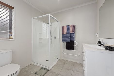 Photo of property in 3 Riverstone Drive, Riverstone Terraces, Upper Hutt, 5018