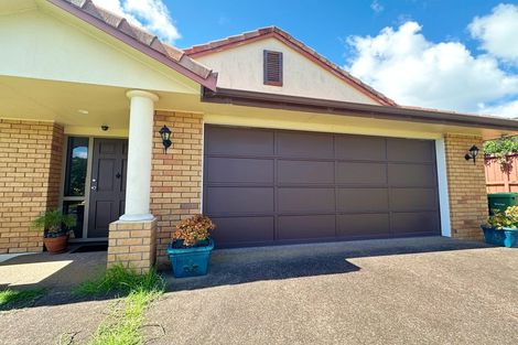 Photo of property in 12 Craigavon Drive, East Tamaki, Auckland, 2013