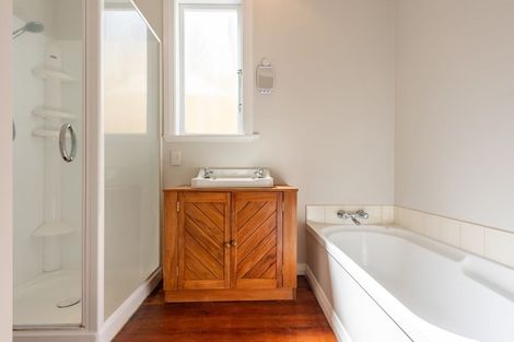 Photo of property in 26 Avon Street, Island Bay, Wellington, 6023