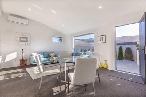 Photo of property in 41b Collins Avenue, Tawa, Wellington, 5028