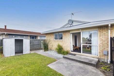 Photo of property in 32 Claymore Street, Woolston, Christchurch, 8062