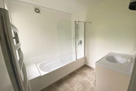 Photo of property in 88 Beach Road, Castor Bay, Auckland, 0620