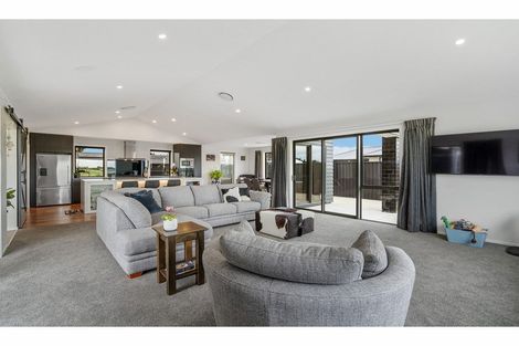 Photo of property in 24 Lindsay Way, Grasmere, Invercargill, 9810