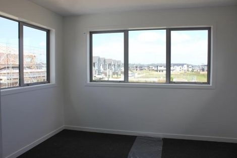 Photo of property in 33 Myland Drive, Hobsonville, Auckland, 0616