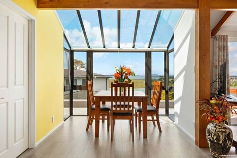 Photo of property in 195 West Harbour Drive, West Harbour, Auckland, 0618