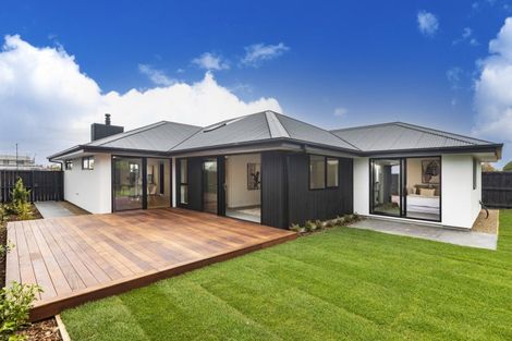 Photo of property in 42 Walter Case Drive, Harewood, Christchurch, 8051