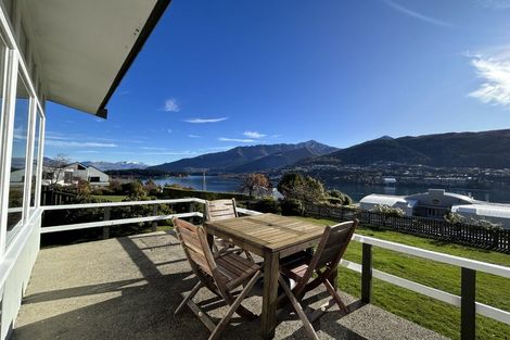 Photo of property in 407 Peninsula Road, Kelvin Heights, Queenstown, 9300