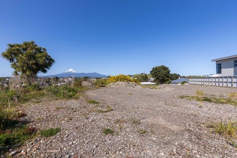 Photo of property in 5b Mission Street, Moturoa, New Plymouth, 4310