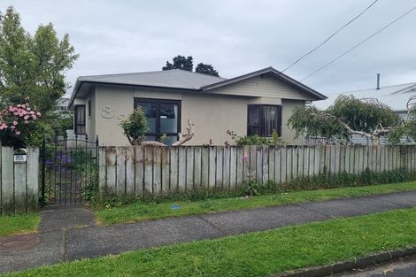 Photo of property in 32 Gaine Street, New Plymouth, 4310