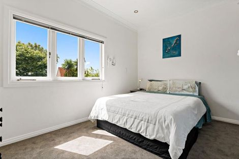 Photo of property in 204 Hurstmere Road, Takapuna, Auckland, 0622