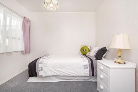 Photo of property in 2/32 Simmental Crescent, Somerville, Auckland, 2014