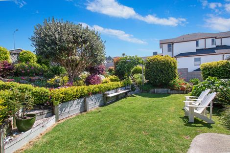 Photo of property in 22 Mayor View Terrace, Waihi Beach, 3611