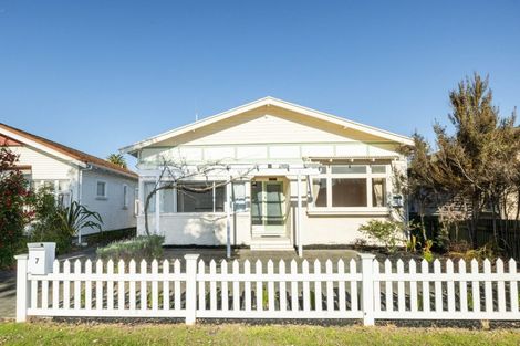 Photo of property in 7 Winifred Street, Napier South, Napier, 4110
