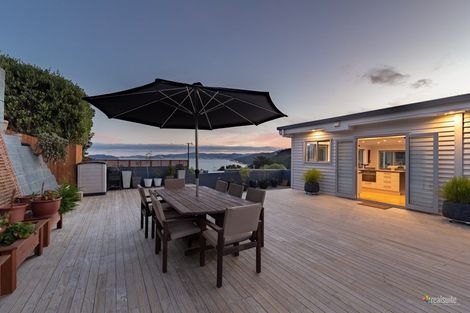 Photo of property in 60 Korokoro Road, Korokoro, Lower Hutt, 5012