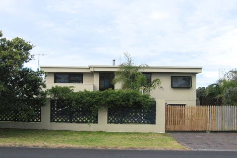 Photo of property in 15 Day Dawn Crescent, Omaha, 0986