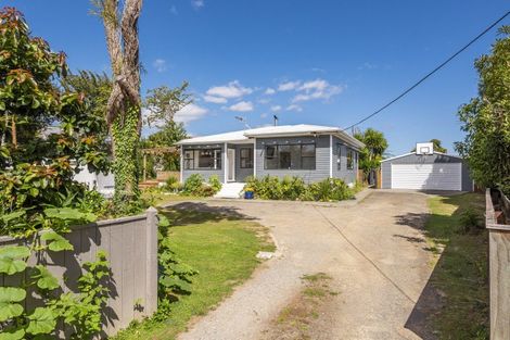 Photo of property in 13a Kawiu Road, Levin, 5510
