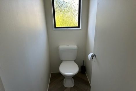 Photo of property in 111 Stott Avenue, Birkdale, Auckland, 0626