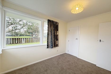 Photo of property in 1/6 Edgewater Drive, Pakuranga, Auckland, 2010
