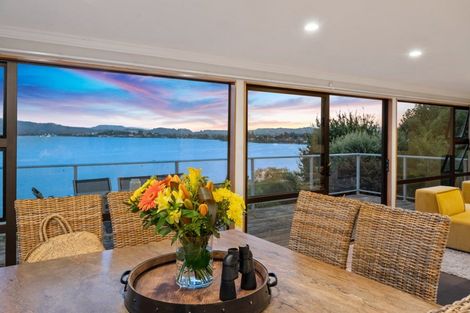 Photo of property in 155 Kawaha Point Road, Kawaha Point, Rotorua, 3010