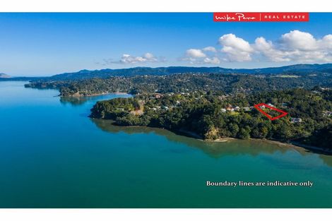 Photo of property in 24 Arama Avenue, Titirangi, Auckland, 0604