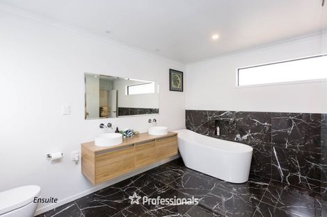 Photo of property in 48 Black Beech Street, Birchville, Upper Hutt, 5018