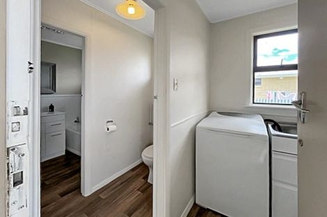 Photo of property in 107 College Street, Awapuni, Palmerston North, 4412