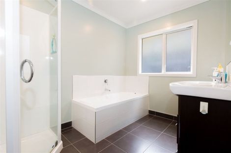 Photo of property in 43 Winsley Terrace, Churton Park, Wellington, 6037